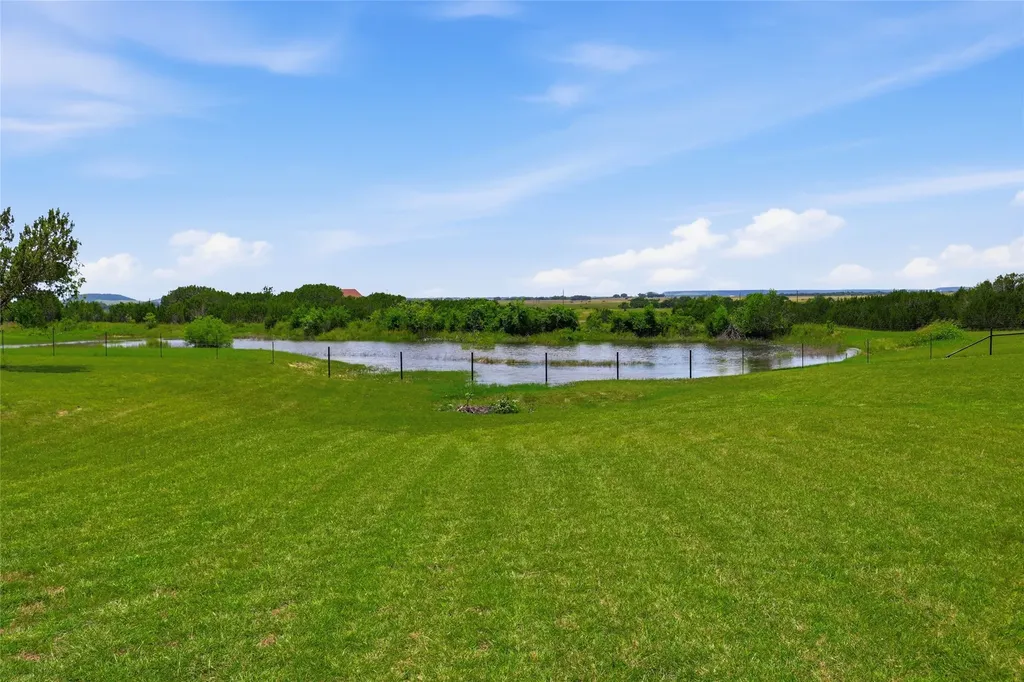 158 Private Road 2656 Walnut Springs TX 76690