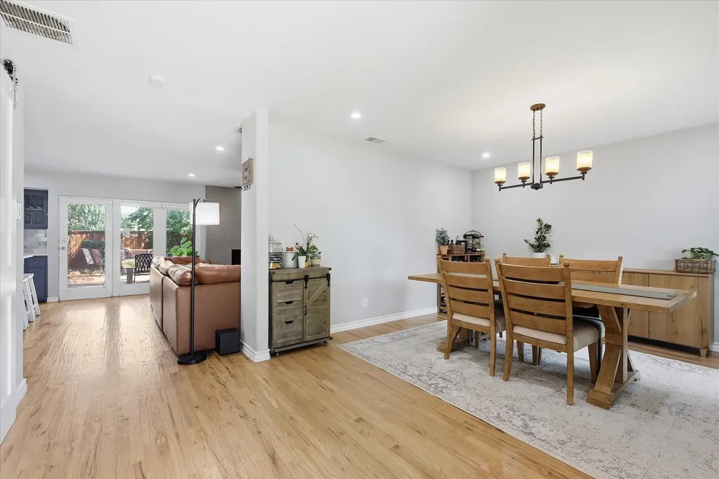 13051 Pennystone Drive Farmers Branch TX 75244