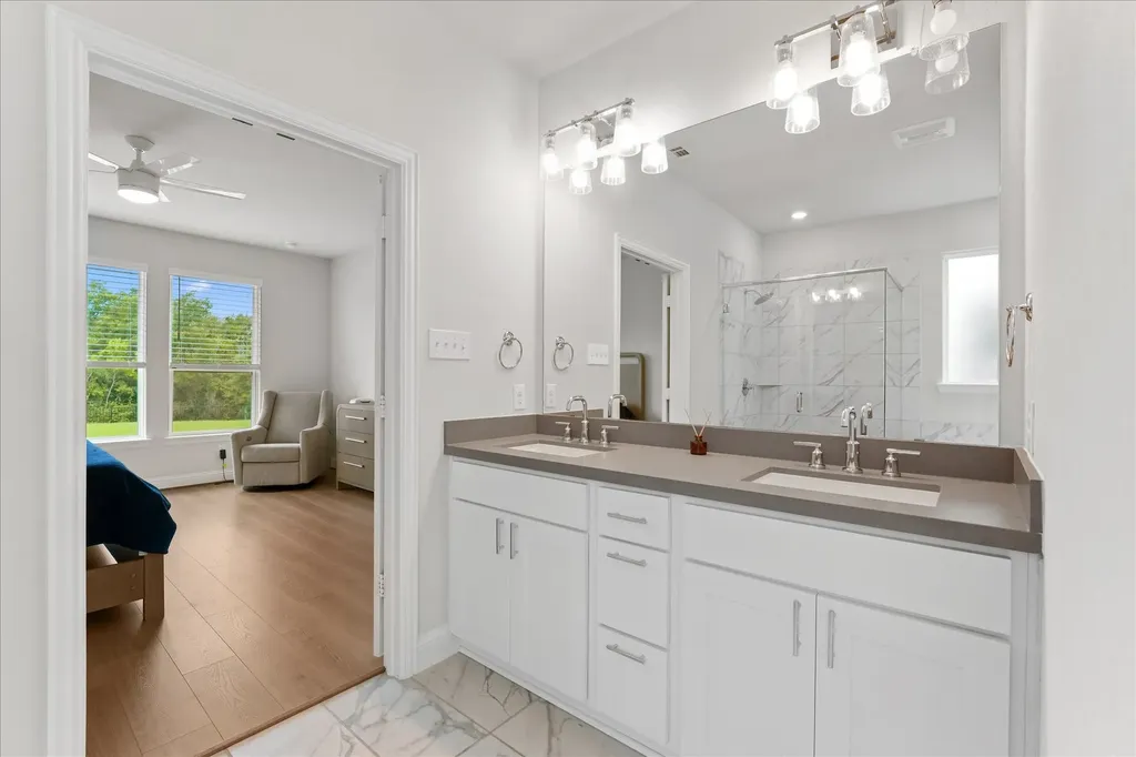 200 Lakeview Drive Oak Point TX 75068
