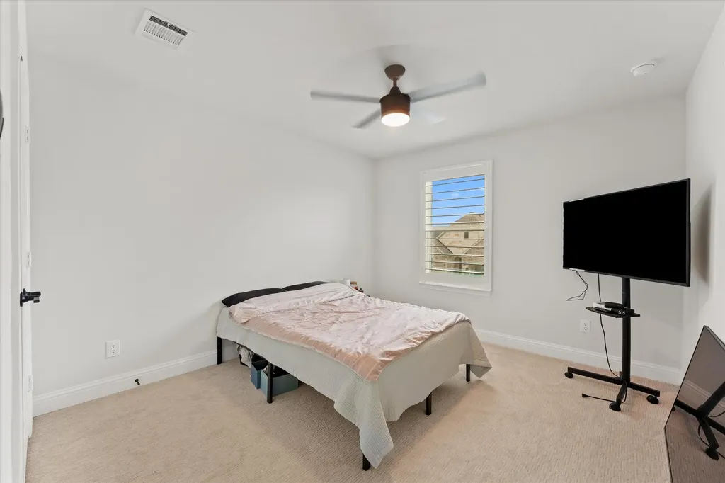 200 Lakeview Drive Oak Point TX 75068