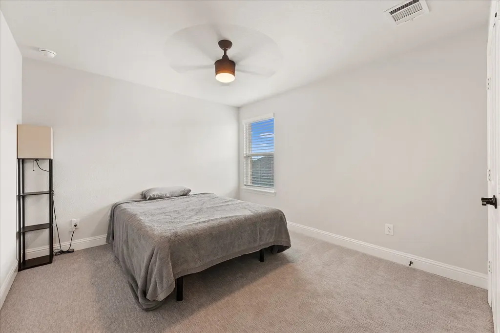 200 Lakeview Drive Oak Point TX 75068