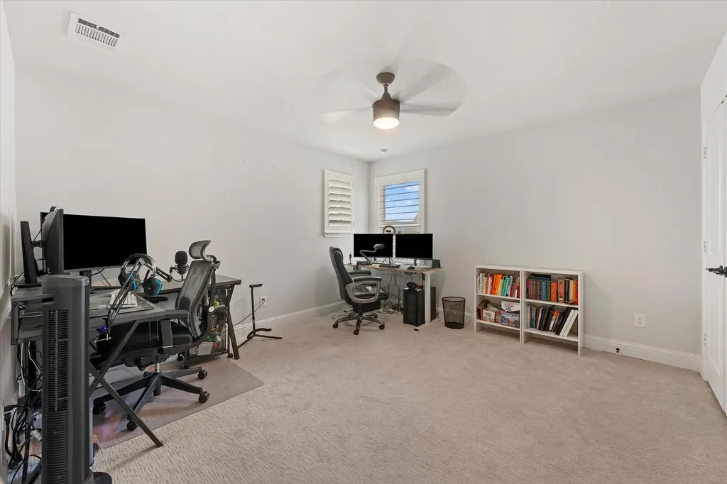 200 Lakeview Drive Oak Point TX 75068