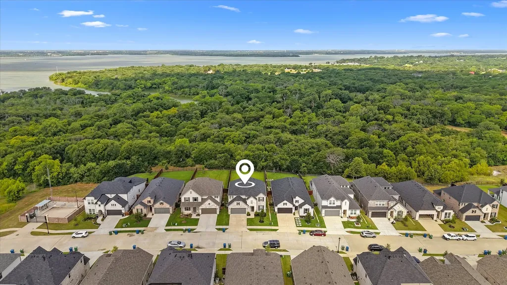 200 Lakeview Drive Oak Point TX 75068