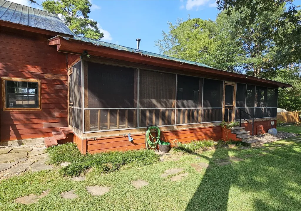 529 Wildewood Drive Chandler TX 75758