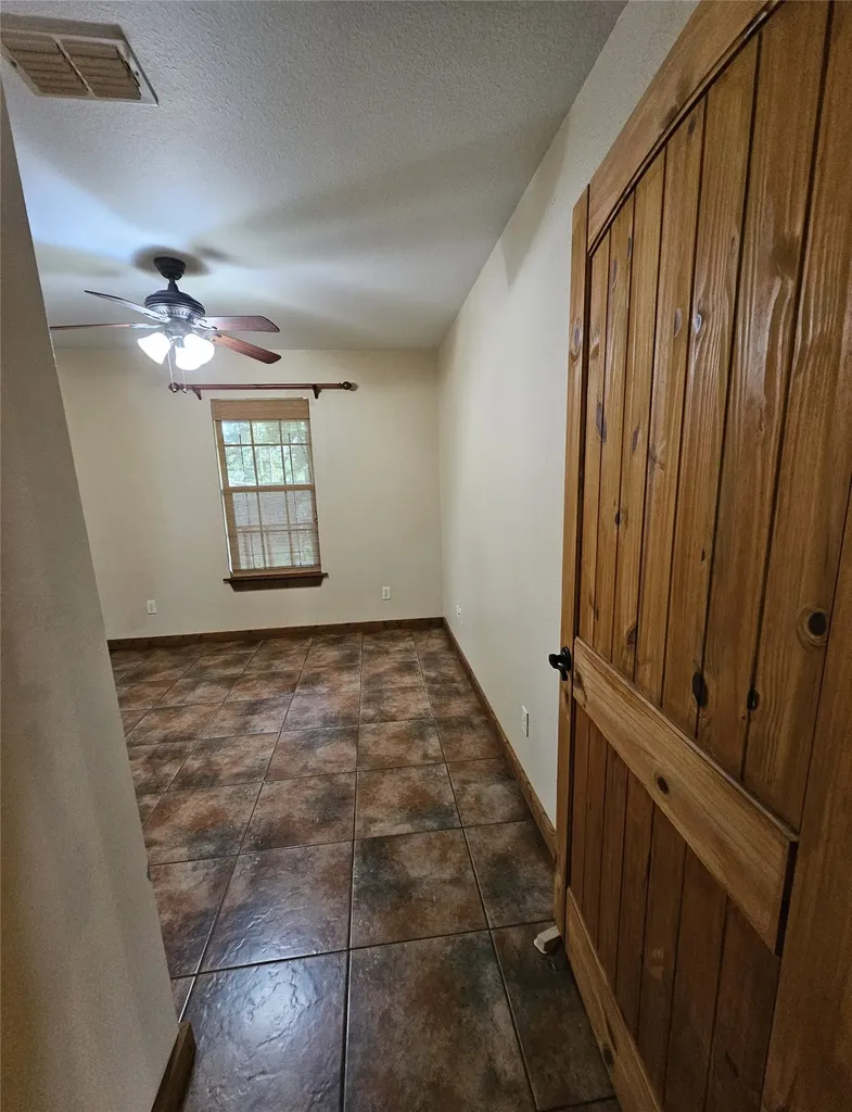 529 Wildewood Drive Chandler TX 75758