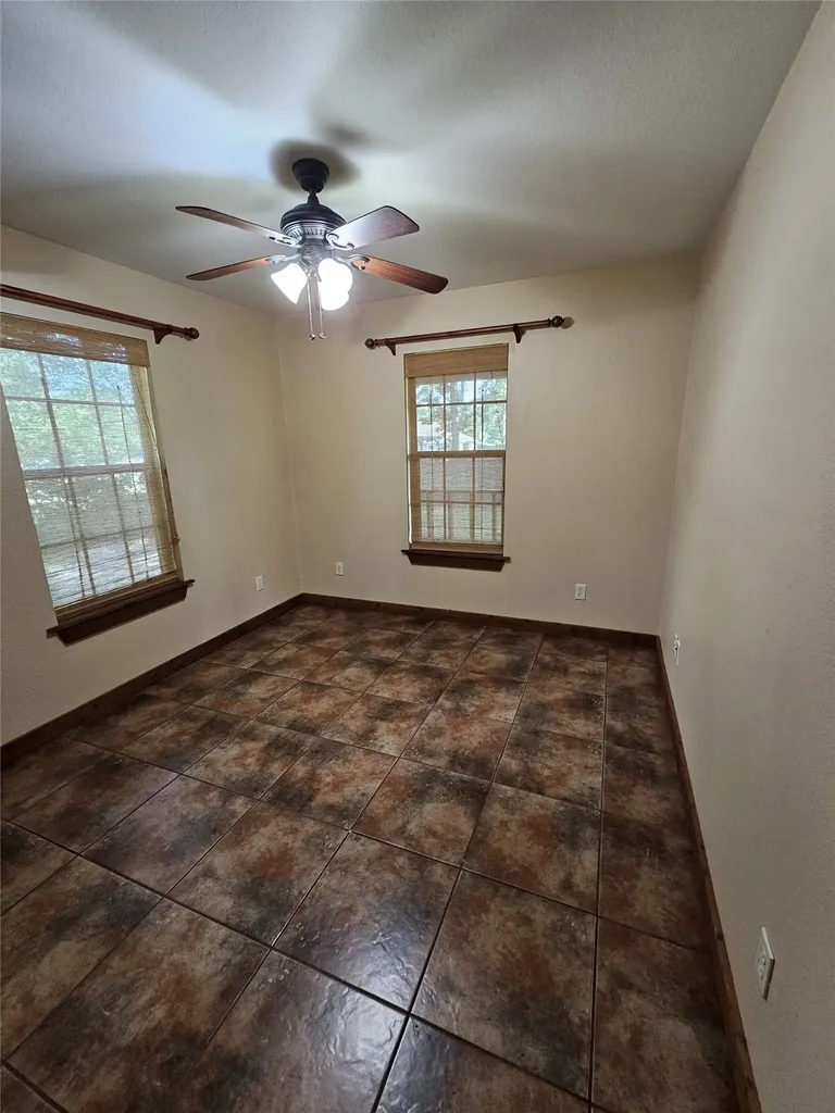 529 Wildewood Drive Chandler TX 75758