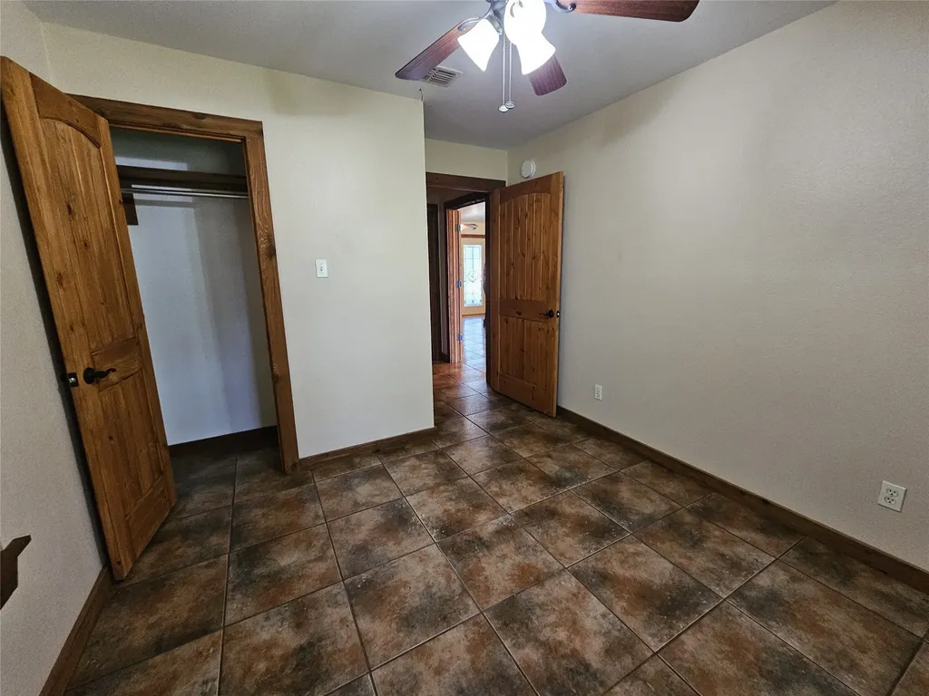 529 Wildewood Drive Chandler TX 75758