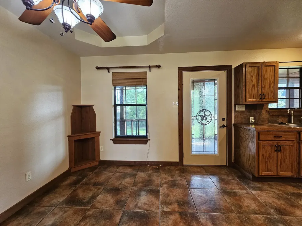 529 Wildewood Drive Chandler TX 75758