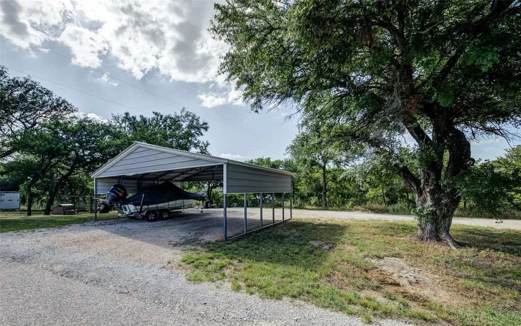 402 Aqua Way Lake Bridgeport TX 76426
