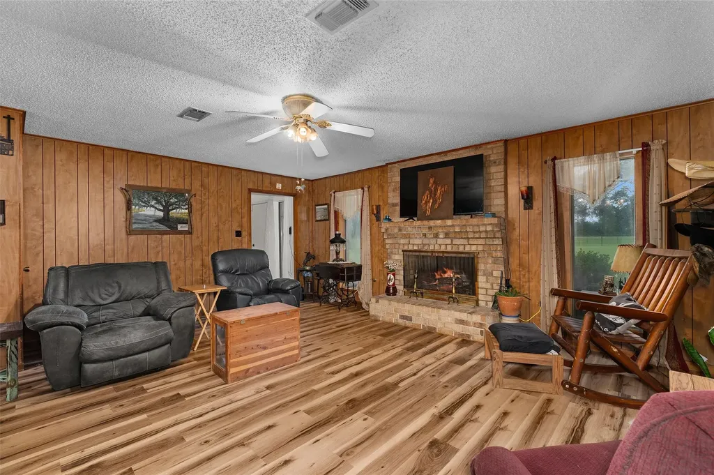 4358 Fm 947 Timpson TX 75975