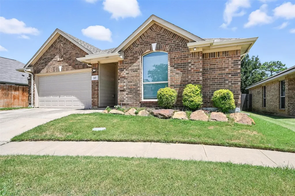 517 Lowery Oaks Trail Fort Worth TX 76120