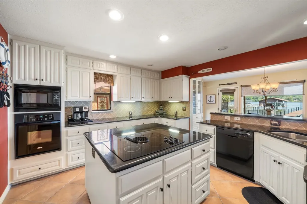 169 Deer Island Road Mabank TX 75156