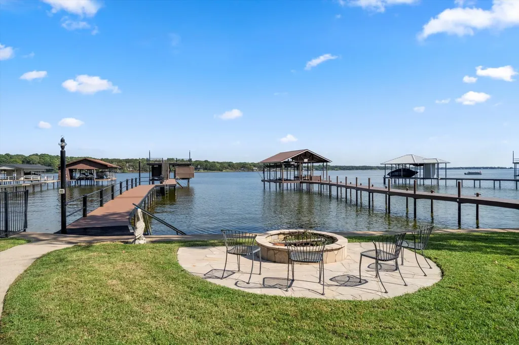 169 Deer Island Road Mabank TX 75156