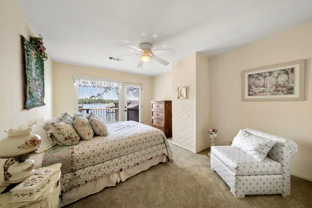 169 Deer Island Road Mabank TX 75156