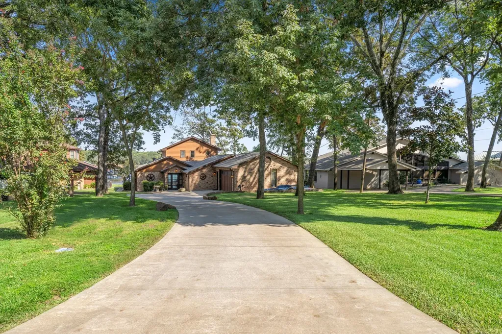 169 Deer Island Road Mabank TX 75156