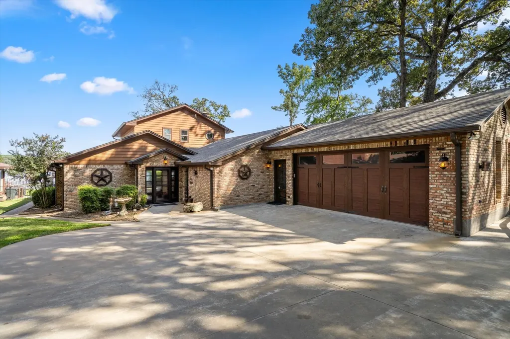169 Deer Island Road Mabank TX 75156