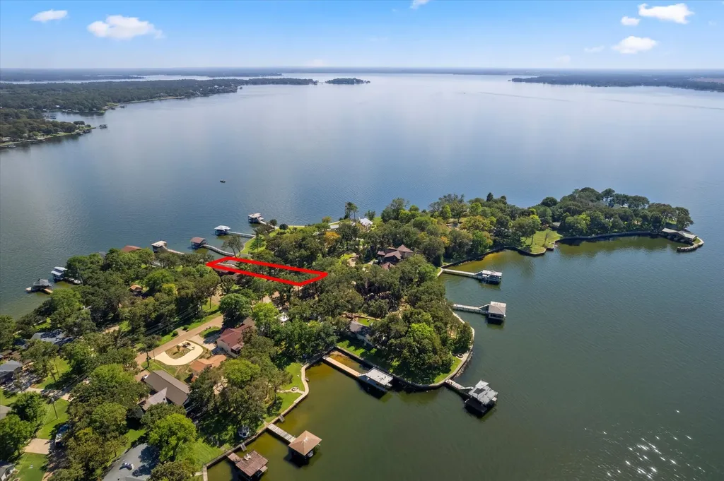 169 Deer Island Road Mabank TX 75156