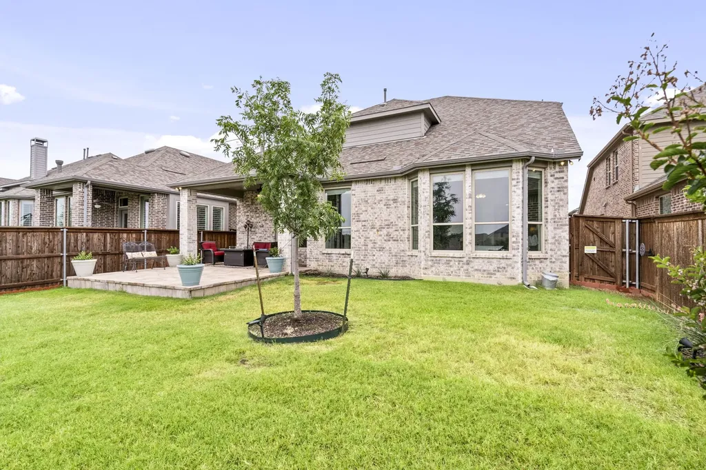 762 Corner Post Path Celina TX 75009