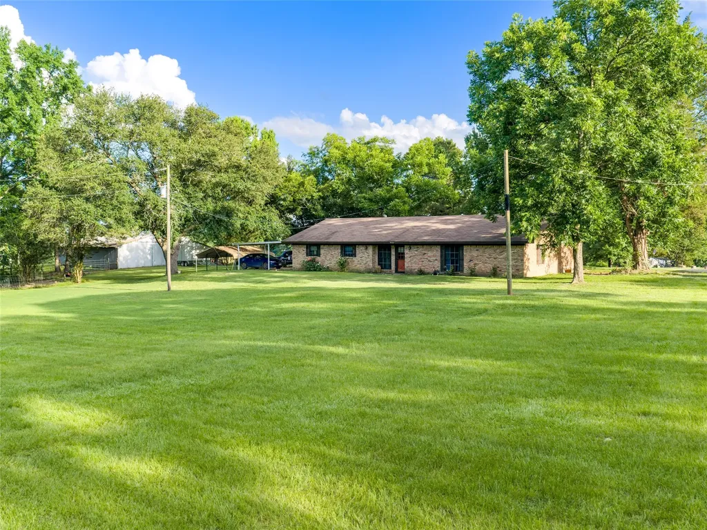 9822 Nasturtium Road Ore City TX 75683