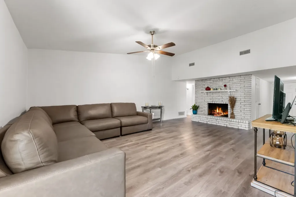 4222 Foliage Drive Garland TX 75043