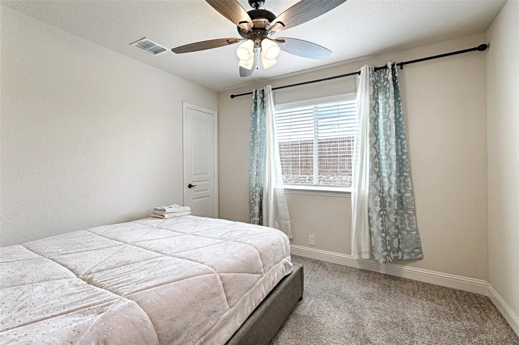 1721 Maplewood Drive Glenn Heights TX 75154