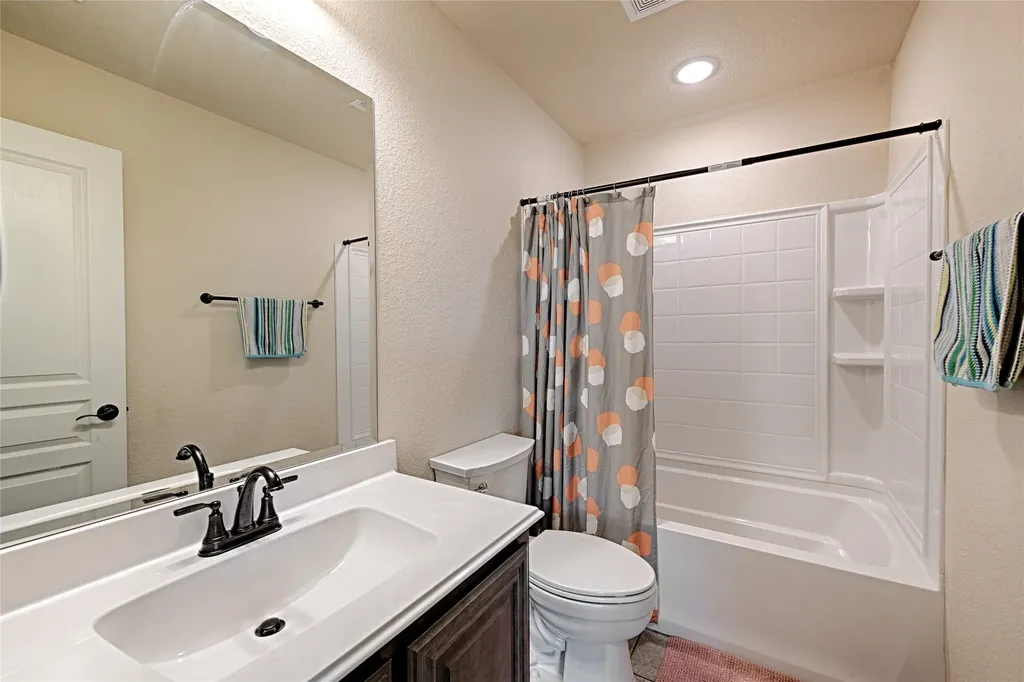 1721 Maplewood Drive Glenn Heights TX 75154