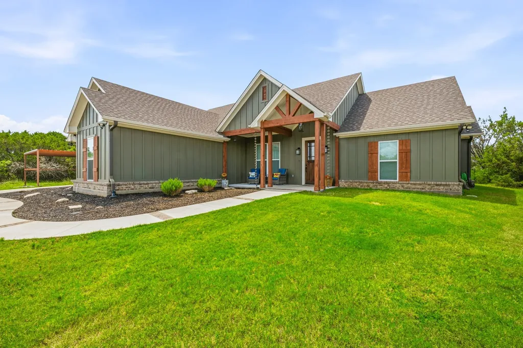 3265 Beacon Lake Drive Bluff Dale TX 76433