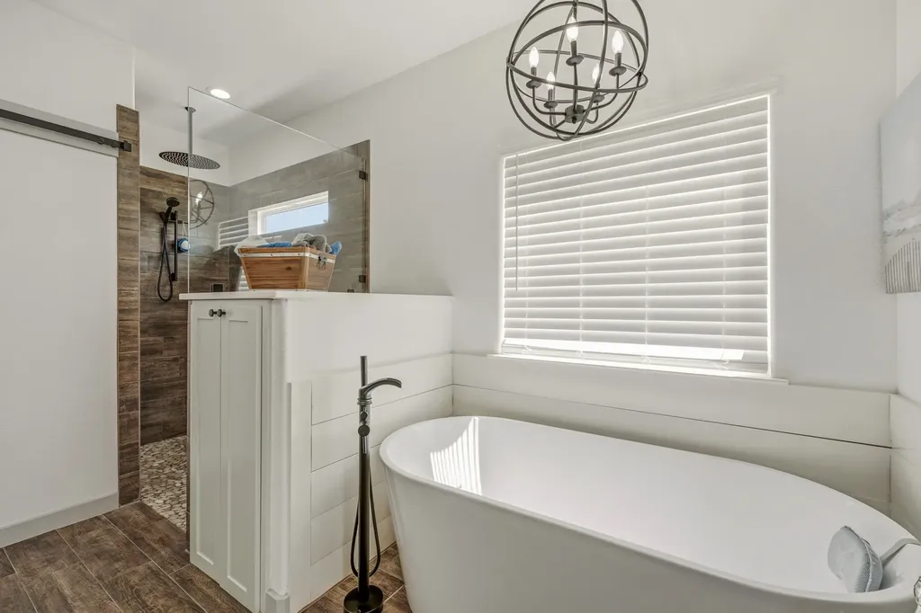 3265 Beacon Lake Drive Bluff Dale TX 76433