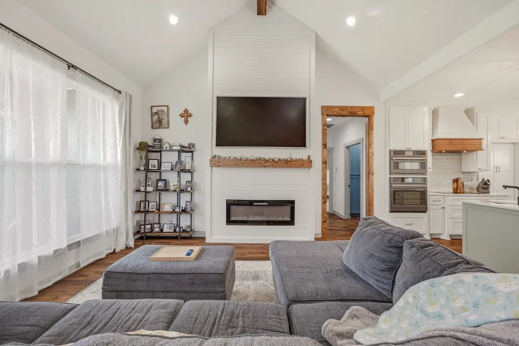 3265 Beacon Lake Drive Bluff Dale TX 76433