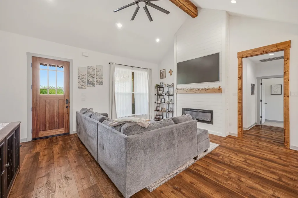 3265 Beacon Lake Drive Bluff Dale TX 76433