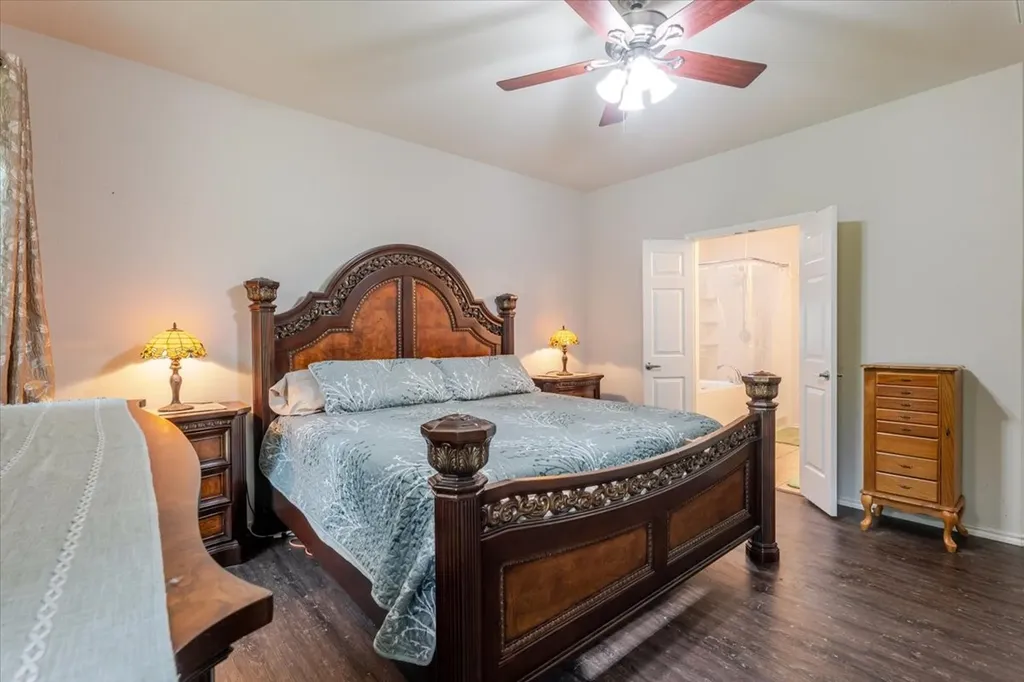 7234 Summit Parc Drive Dallas TX 75249