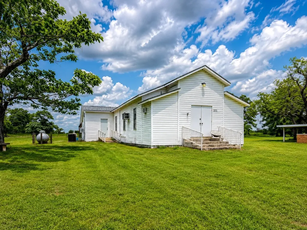 1112 Spruiell Street Jewett TX 75846