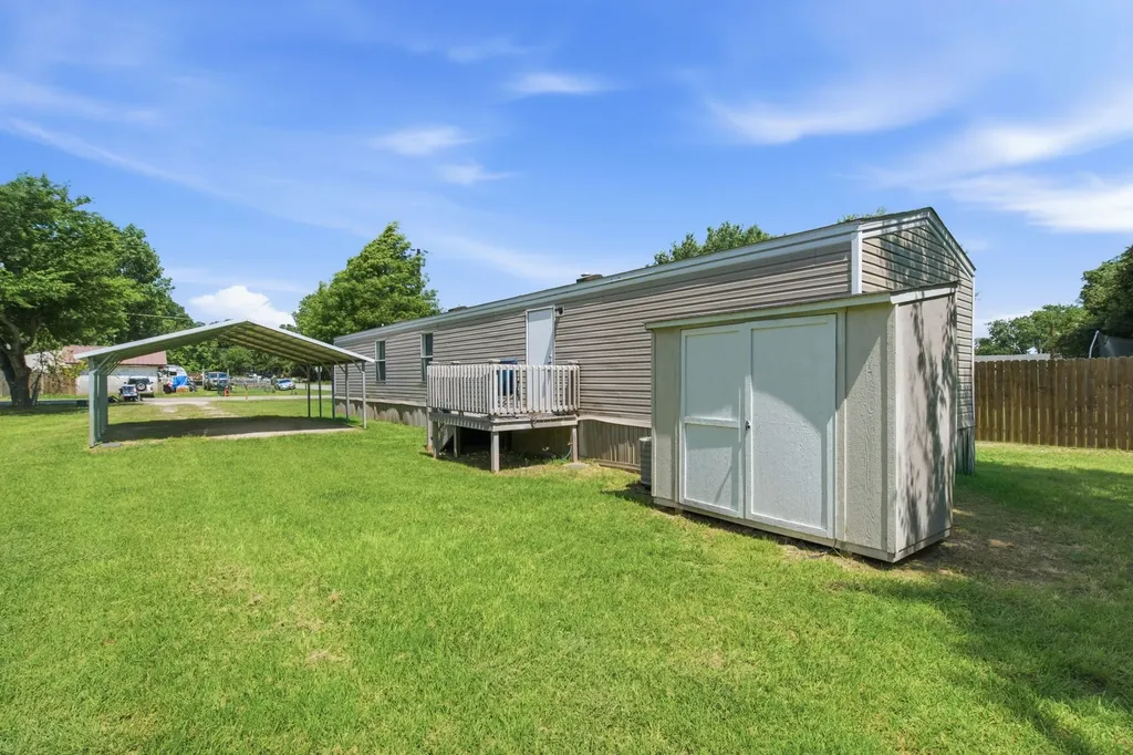 1684 Gale Drive Pelican Bay TX 76020