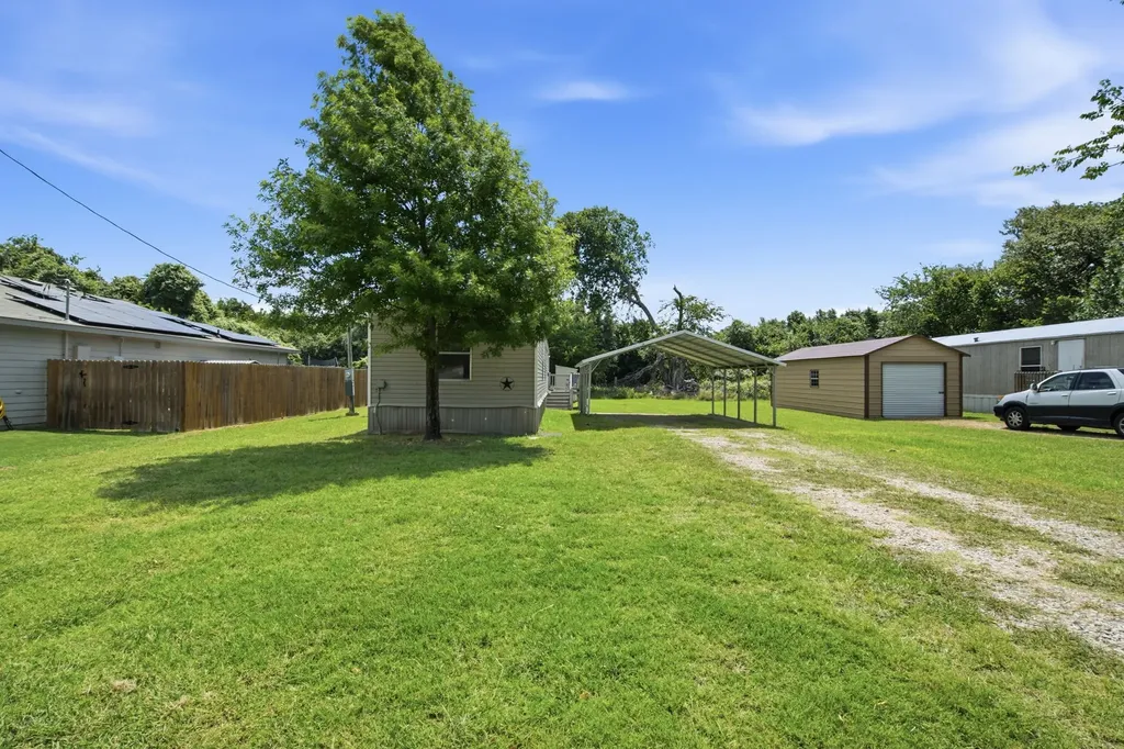 1684 Gale Drive Pelican Bay TX 76020