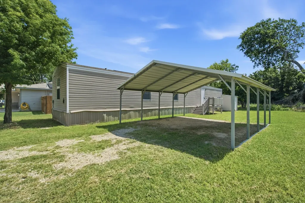 1684 Gale Drive Pelican Bay TX 76020