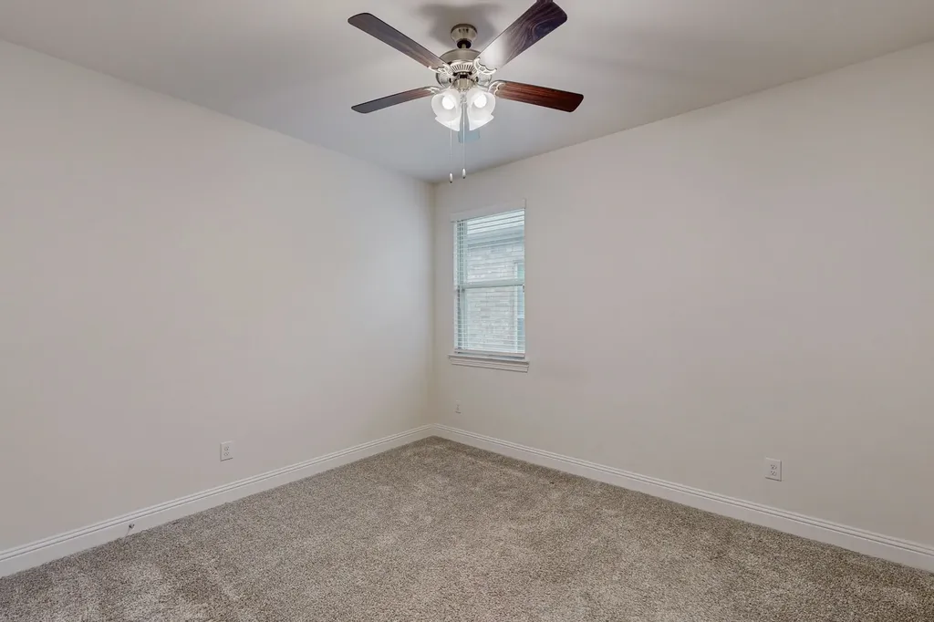 10925 Klondike Lane Aubrey TX 76227