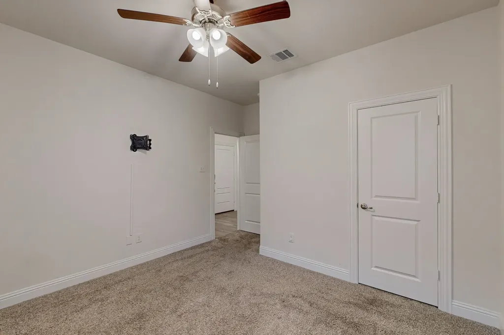 10925 Klondike Lane Aubrey TX 76227