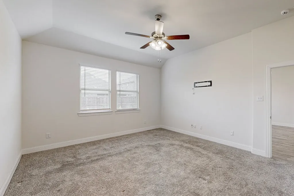 10925 Klondike Lane Aubrey TX 76227