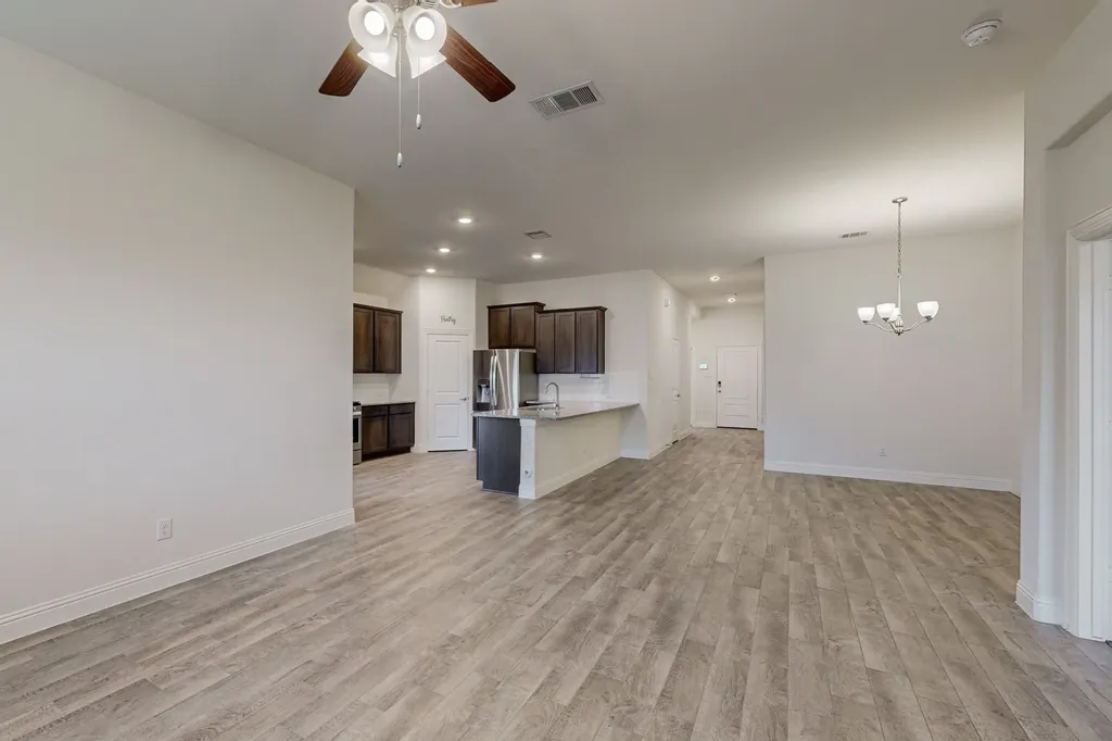 10925 Klondike Lane Aubrey TX 76227