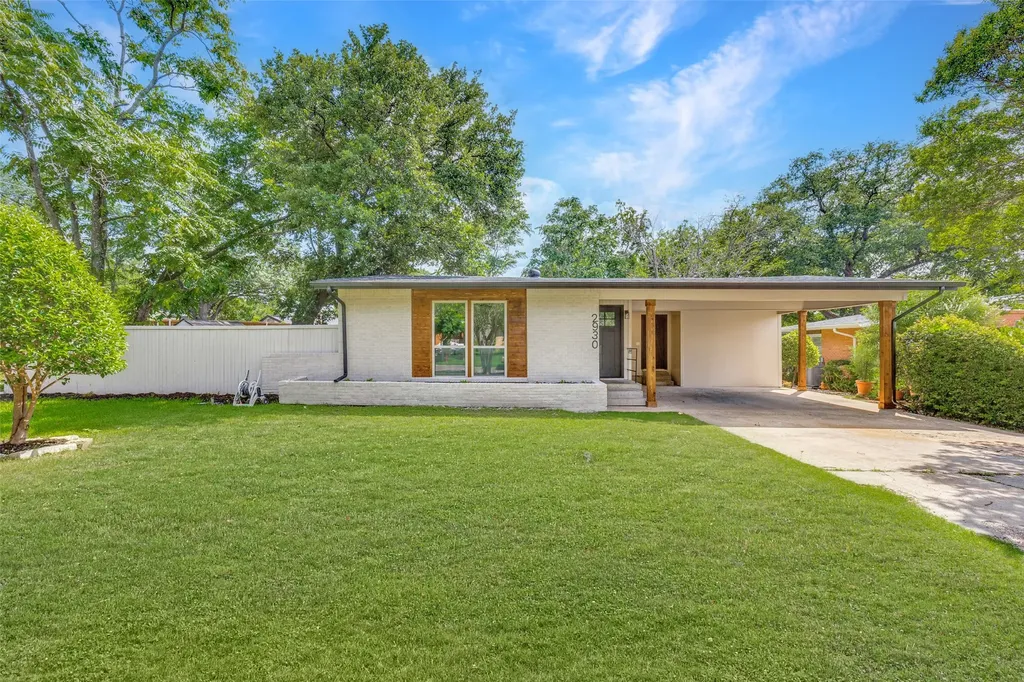 2930 Bellknoll Lane Dallas TX 75229