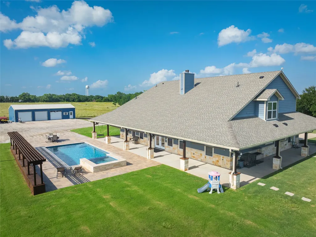 568 County Road 5025 Leonard TX 75452
