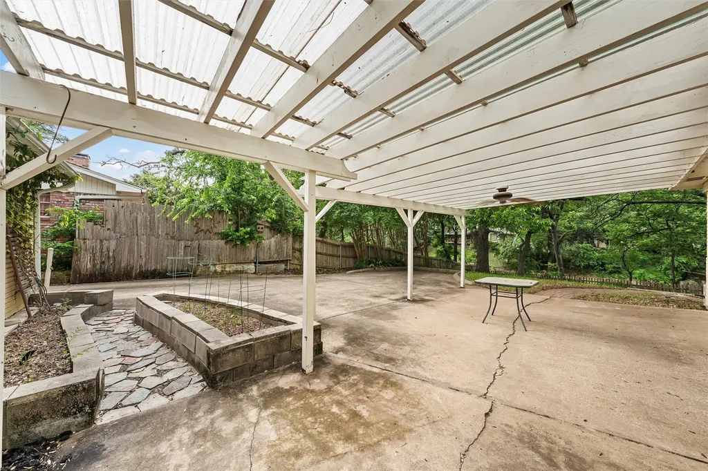 518 Fairway Road Woodway TX 76712