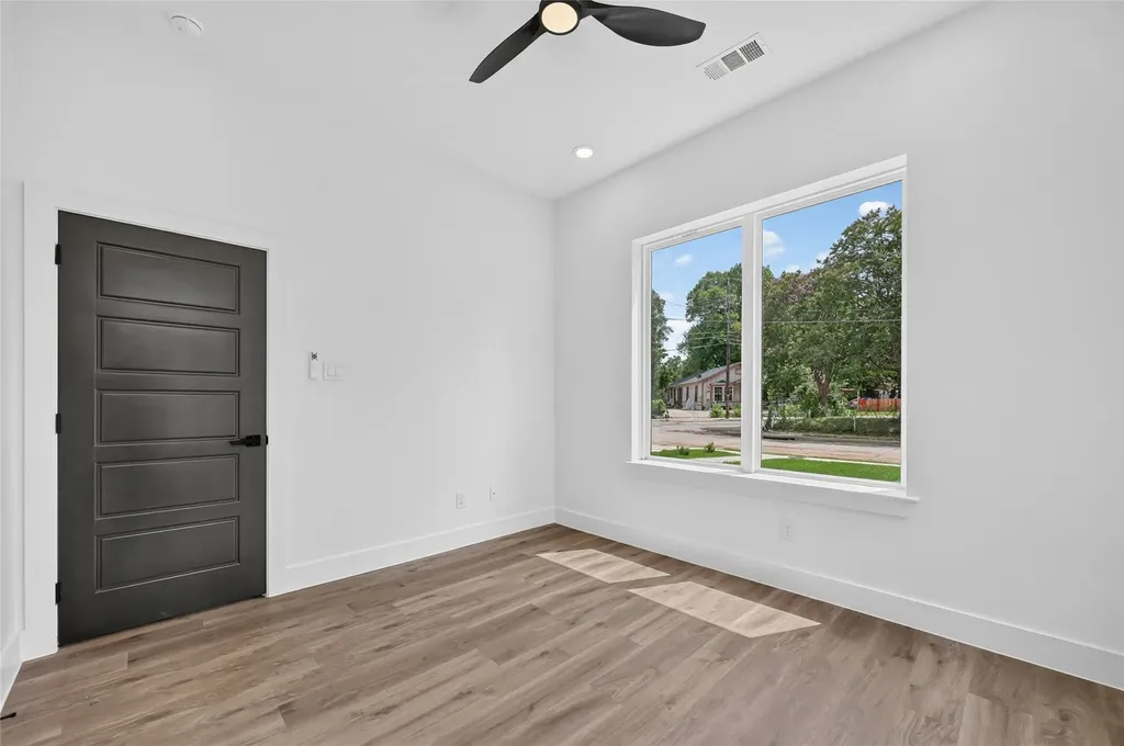 5130 Echo Avenue Dallas TX 75215