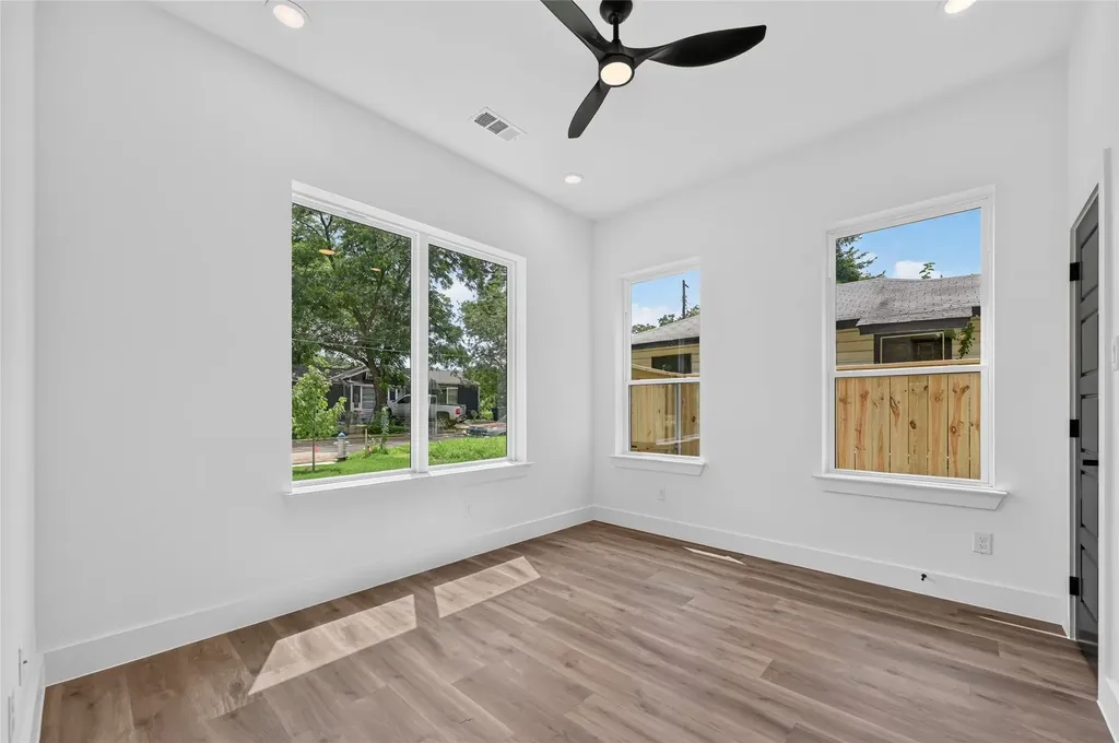 5130 Echo Avenue Dallas TX 75215