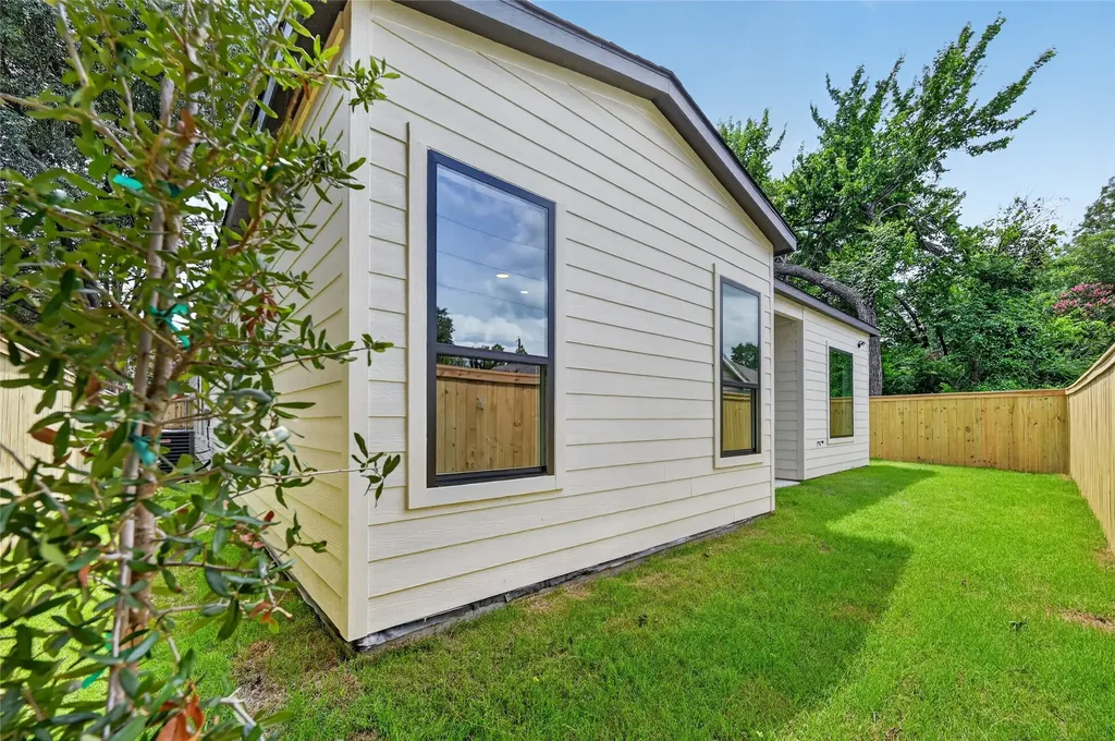 5130 Echo Avenue Dallas TX 75215