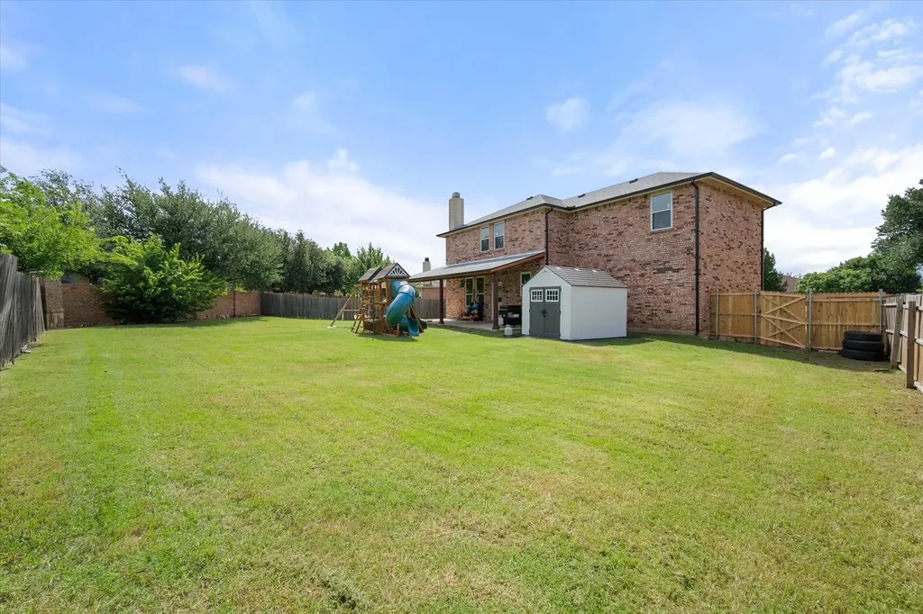 517 Zachum Drive Arlington TX 76002