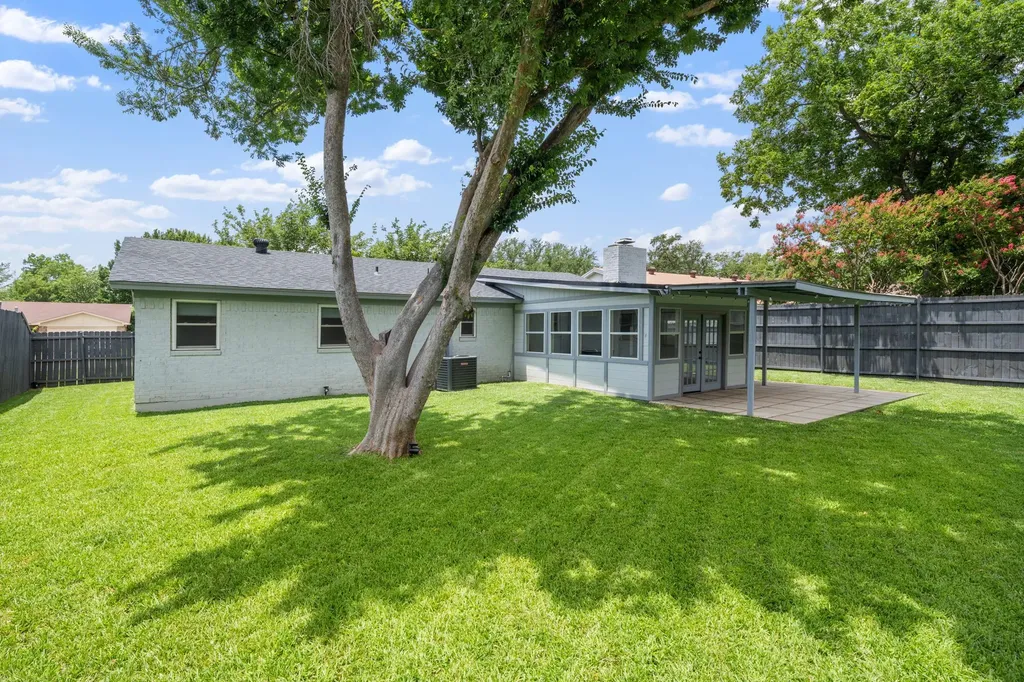 1711 Briar Meadow Drive Arlington TX 76014