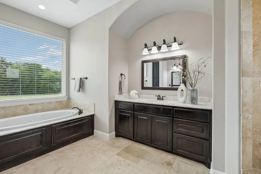 11190 County Road 309 Terrell TX 75161
