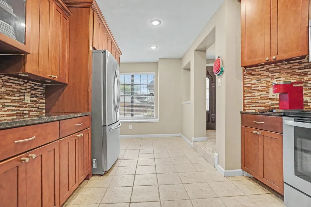 406 Santa Fe Trail Irving TX 75063