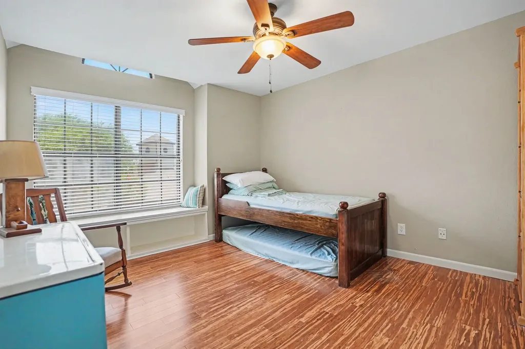 406 Santa Fe Trail Irving TX 75063